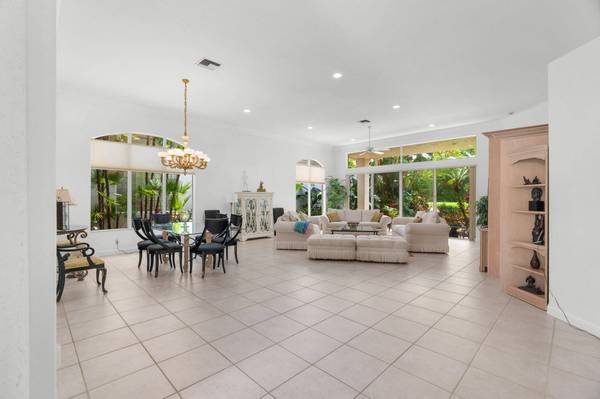 7695 Villa D Este WAY, Delray Beach, FL 33446