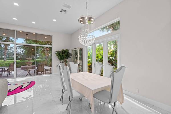 16112 Villa Vizcaya PL, Delray Beach, FL 33446