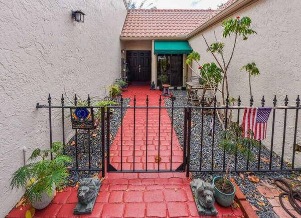 6674 Las Flores DR, Boca Raton, FL 33433