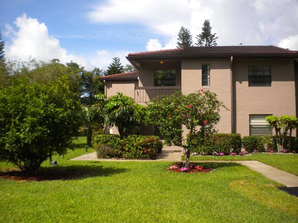 9307 Pecky Cypress LN 17a, Boca Raton, FL 33428