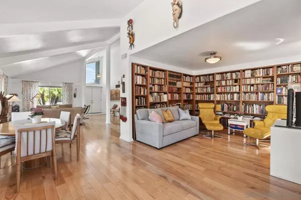 9956 Cummins Pl, San Diego, CA 92131