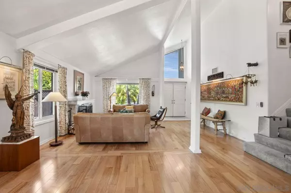 9956 Cummins Pl, San Diego, CA 92131