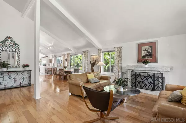 9956 Cummins Pl, San Diego, CA 92131