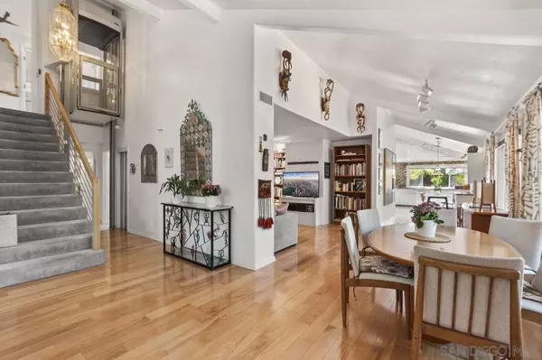 9956 Cummins Pl, San Diego, CA 92131