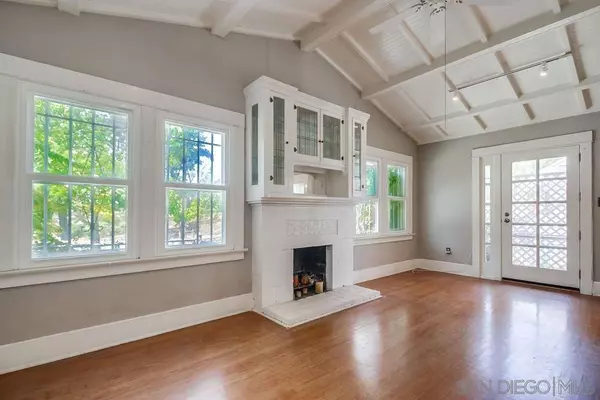 2575 Russ Blvd, San Diego, CA 92102