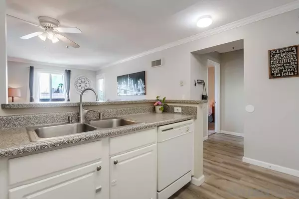 8889 Caminito Plaza Centro #7306, San Diego, CA 92122