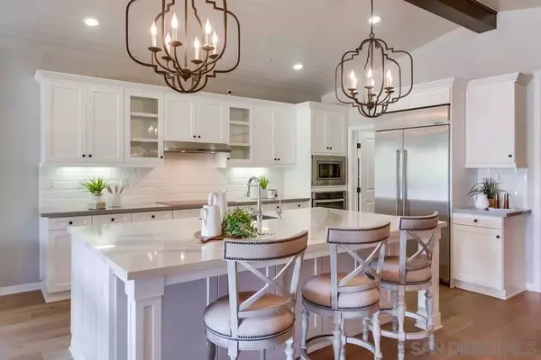 8048 Auberge Cir, San Diego, CA 92127