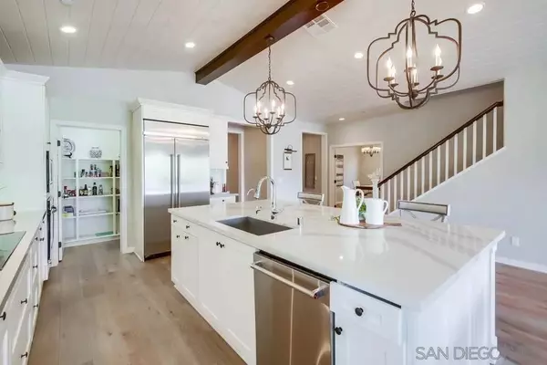 8048 Auberge Cir, San Diego, CA 92127