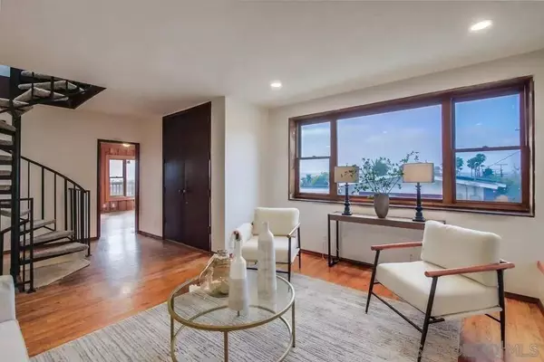 2068 Guizot St, San Diego, CA 92107