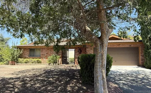 6016 Wenrich Pl, San Diego, CA 92120