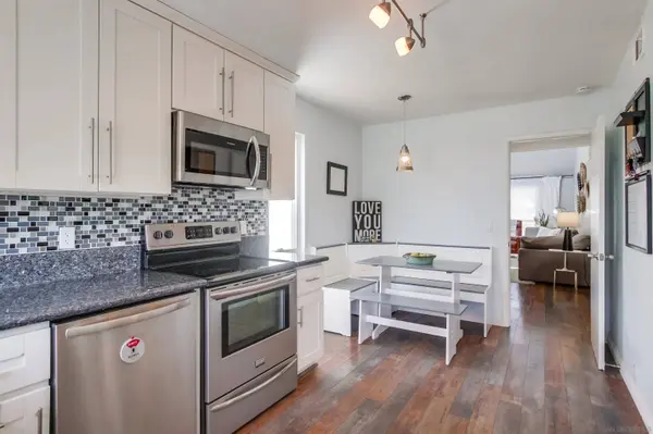 10374 Caminito Banyon, San Diego, CA 92131