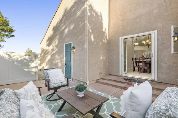 11409 Duenda Rd, San Diego, CA 92127