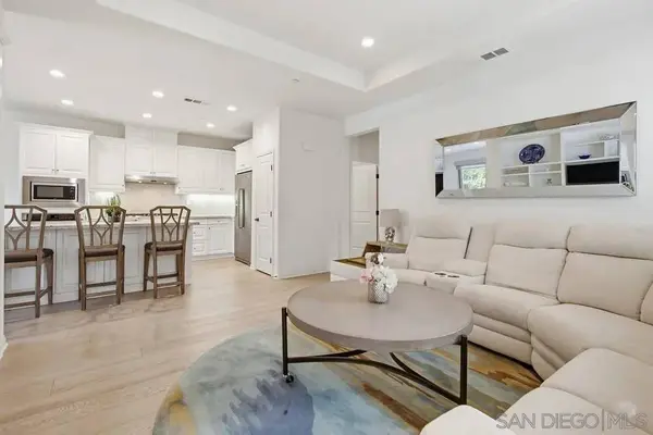 7938 Lusardi Creek Ln, San Diego, CA 92127