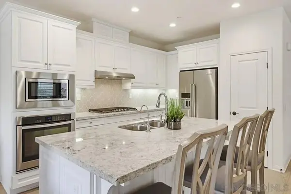 7938 Lusardi Creek Ln, San Diego, CA 92127