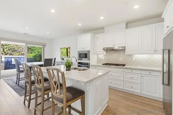 7938 Lusardi Creek Ln, San Diego, CA 92127