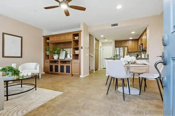 17059 Calle Trevino #5, San Diego, CA 92127