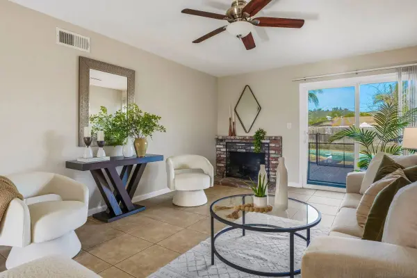1030 Daisy St, Escondido, CA 92027