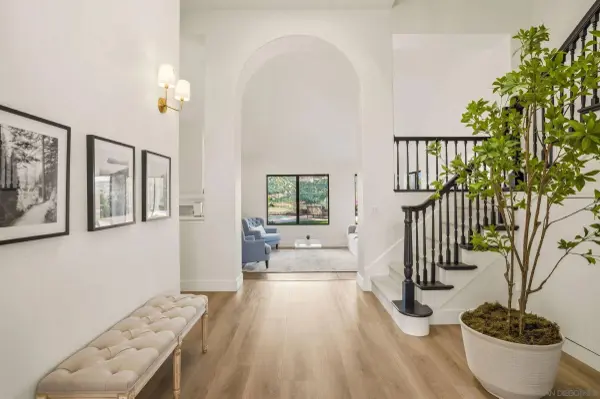 8842 Summerhill Pt, Alpine, CA 91901