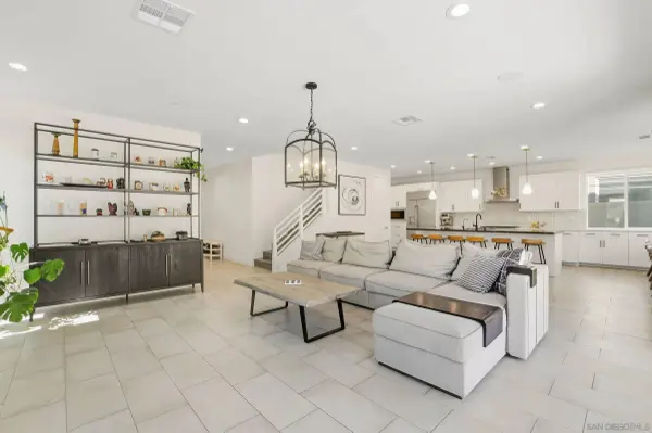 8201 Rose Quartz, San Diego, CA 92126