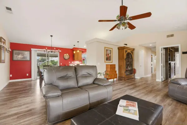 2417 Robertson, Ramona, CA 92065