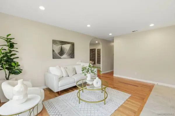 11390 Acrux, San Diego, CA 92126