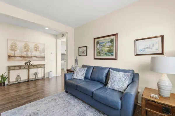 8121 Auberge, San Diego, CA 92127