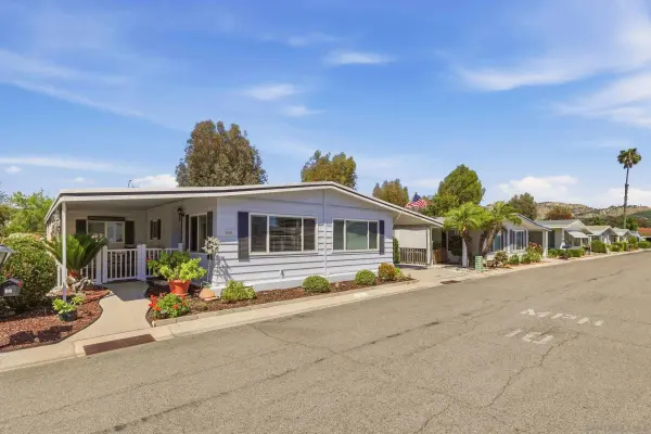 2250 N Broadway #SPC 80, Escondido, CA 92026