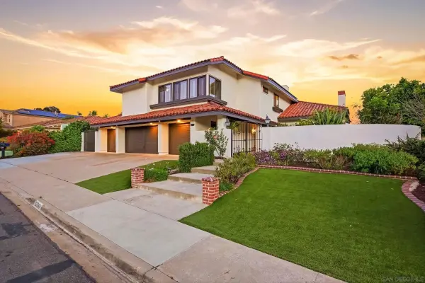 12597 Fairbrook Rd., San Diego, CA 92131