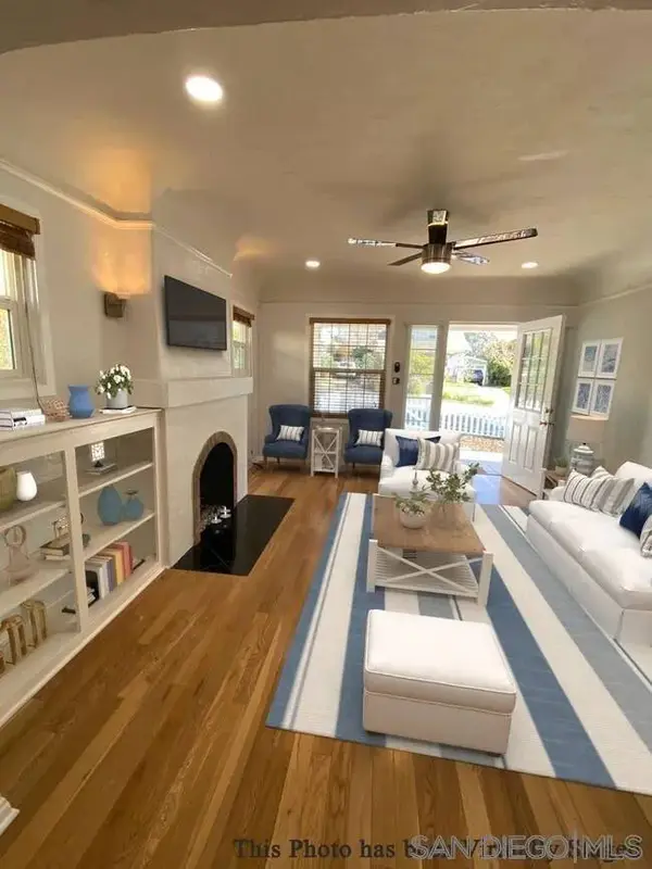 3420-22 Cherokee Pt., San Diego, CA 92104