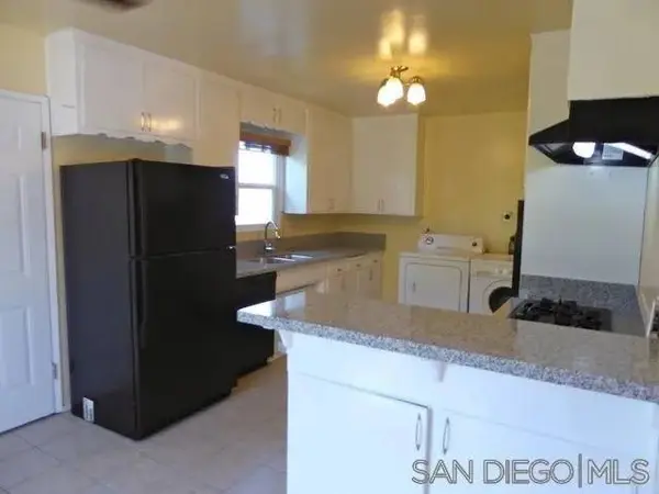 3420-22 Cherokee Pt., San Diego, CA 92104