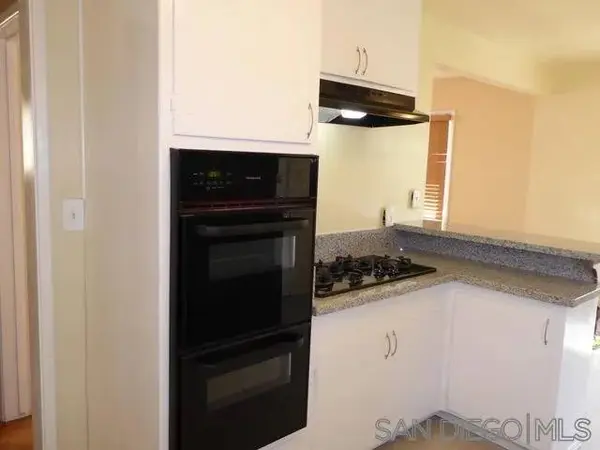 3420-22 Cherokee Pt., San Diego, CA 92104