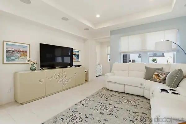 7944 Lusardi Creek Ln, San Diego, CA 92127