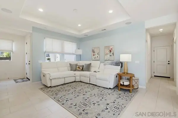 7944 Lusardi Creek Ln, San Diego, CA 92127