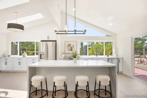 9956 Cummins Pl, San Diego, CA 92131