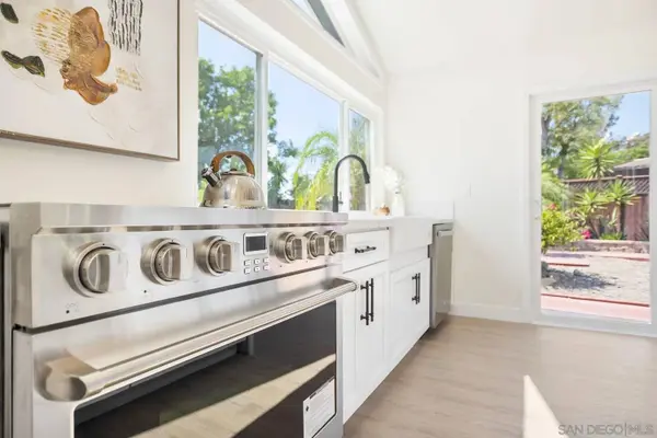 9956 Cummins Pl, San Diego, CA 92131