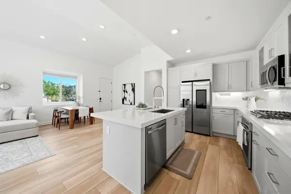 15159 Leia Way, San Diego, CA 92129