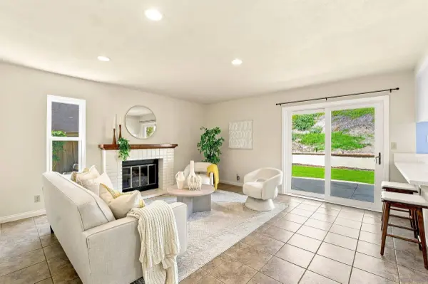 11874 Arborlake Way, San Diego, CA 92131