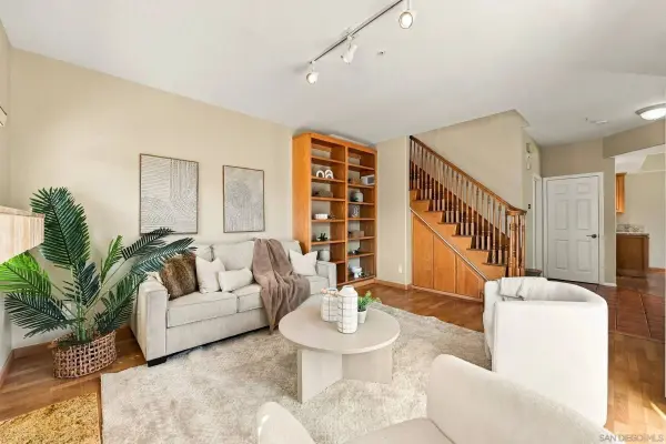 805 N Cleveland St #C, Oceanside, CA 92054
