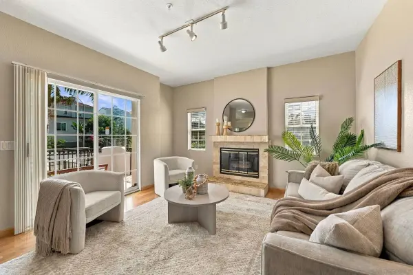 805 N Cleveland St #C, Oceanside, CA 92054