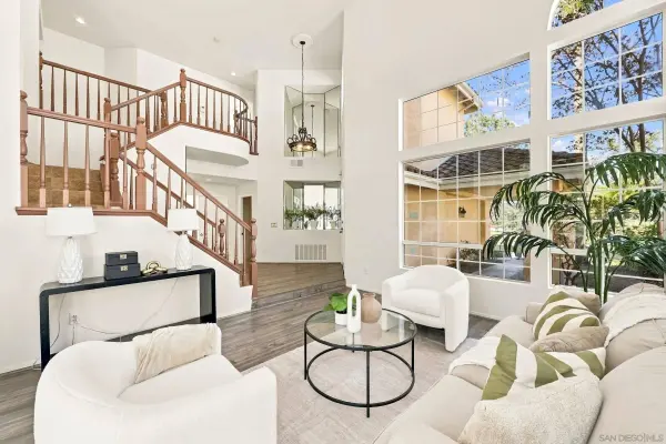 556 Parkside Dr, Chula Vista, CA 91910