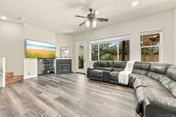 11568 Miro Cir, San Diego, CA 92131