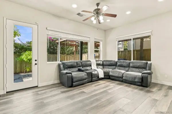 11568 Miro Cir, San Diego, CA 92131