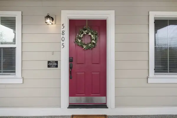 5805 SE Pennsylvania St, Lacey, WA 98513