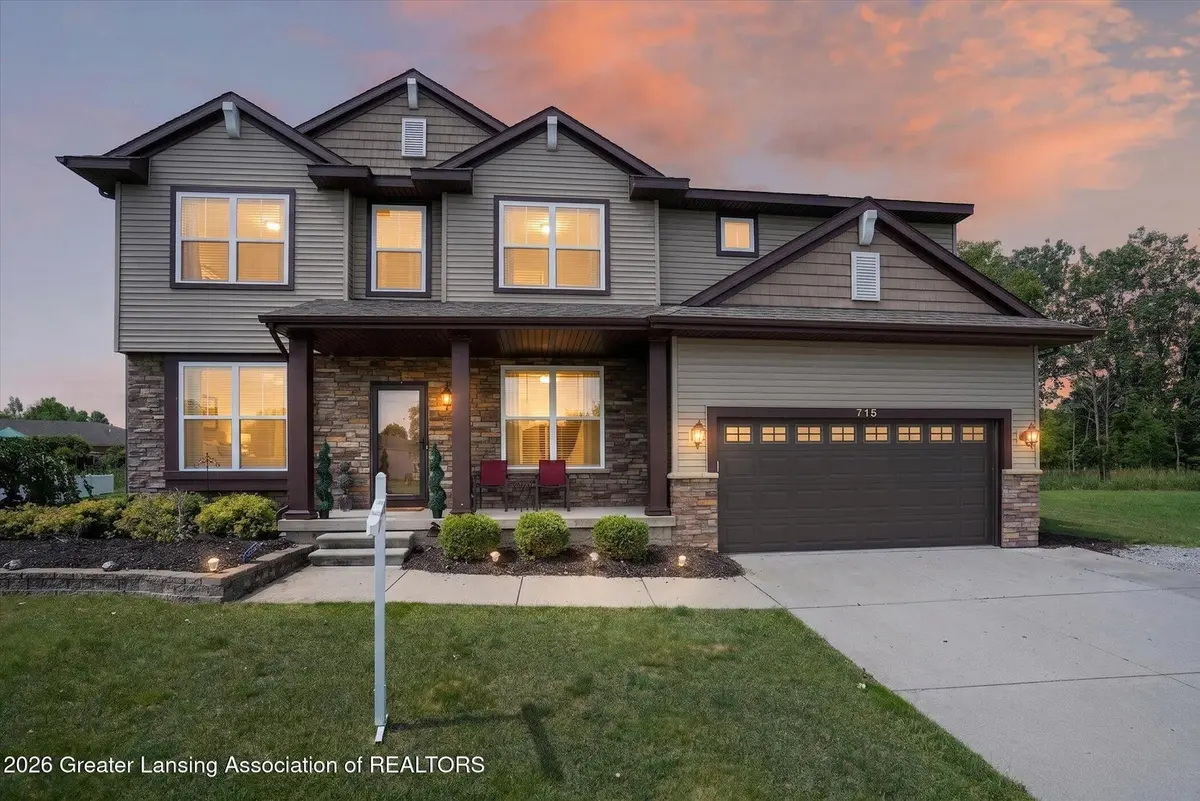 715 Buteo Dr, East Lansing, MI 48823-8304