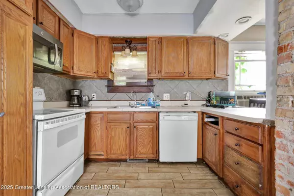 1515 Prospect ST, Lansing, MI 48912