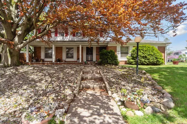 3500 Colchester RD, Lansing, MI 48906