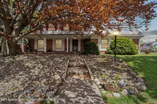 3500 Colchester RD, Lansing, MI 48906