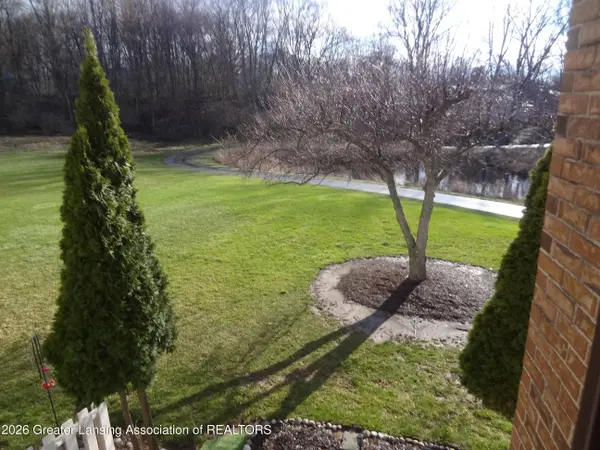 1457 E Pond DR, Okemos, MI 48864