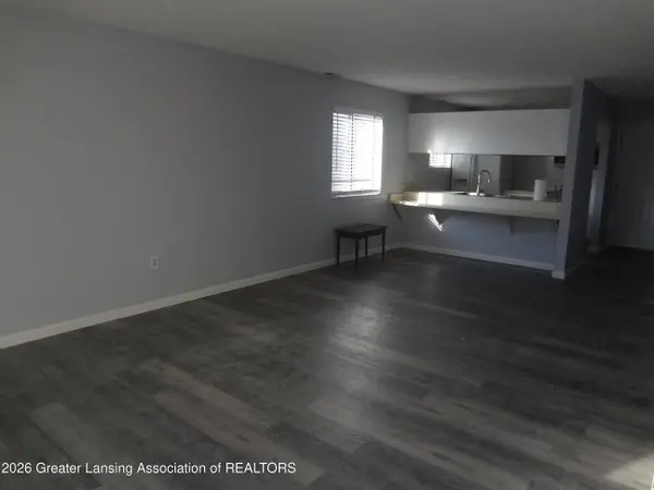 1457 E Pond DR, Okemos, MI 48864