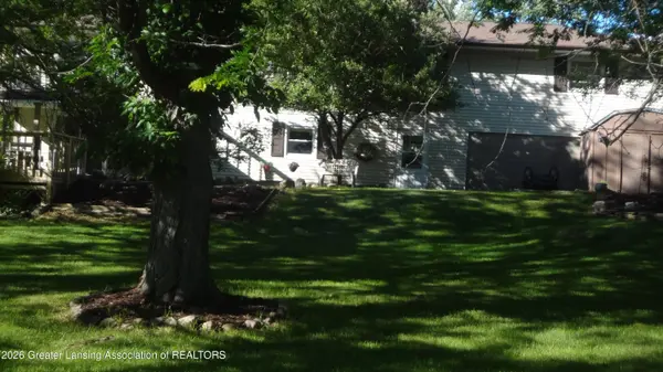 524 Gettysburg DR, Lansing, MI 48917